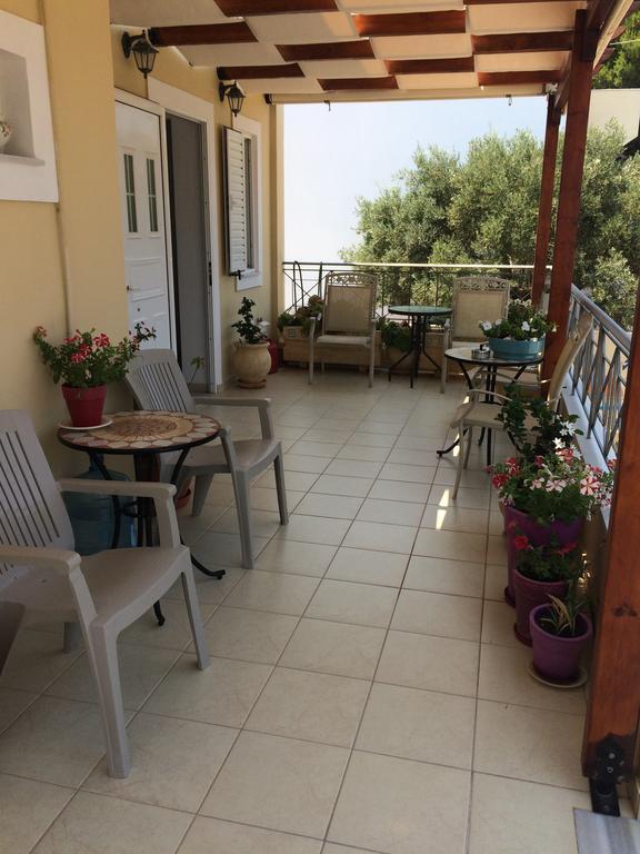 אלפוניסוס Anett Studios מראה חיצוני תמונה